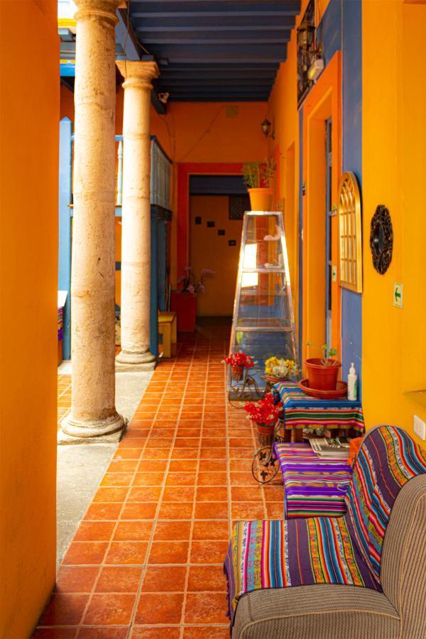 Hostal Cafe Tiana ลาตาคุงกา ภายนอก รูปภาพ